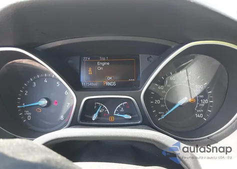 2016 Ford Focus Se z USA, uszkodzony, nr VIN 1FADP3K20GL332595